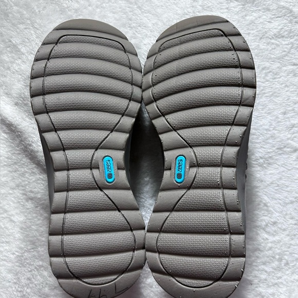 Bzees Taupe Women's Slip-On Loafers Flats Size 9 - Picture 9 of 11